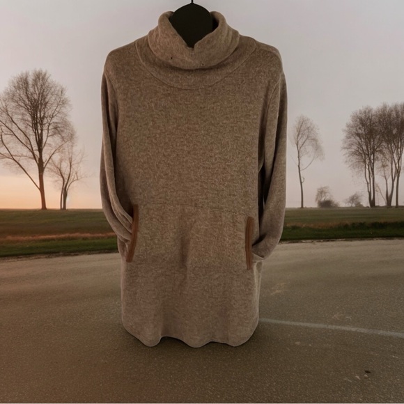 Cowl Neck Tunic Sweater by Hailey & Co - Size Large - Picture 12 of 12